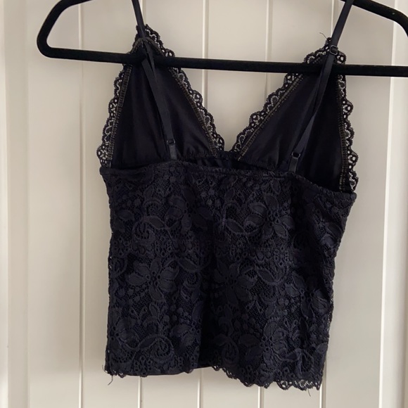 CUTE LACE TOP - Picture 3 of 3